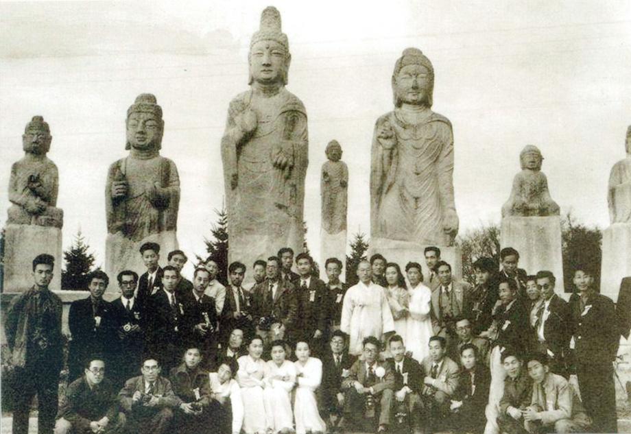 청주 용화사 석조불상군이미지