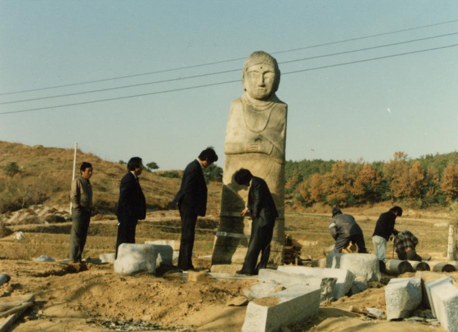 제천 두학동 석조여래입상이미지