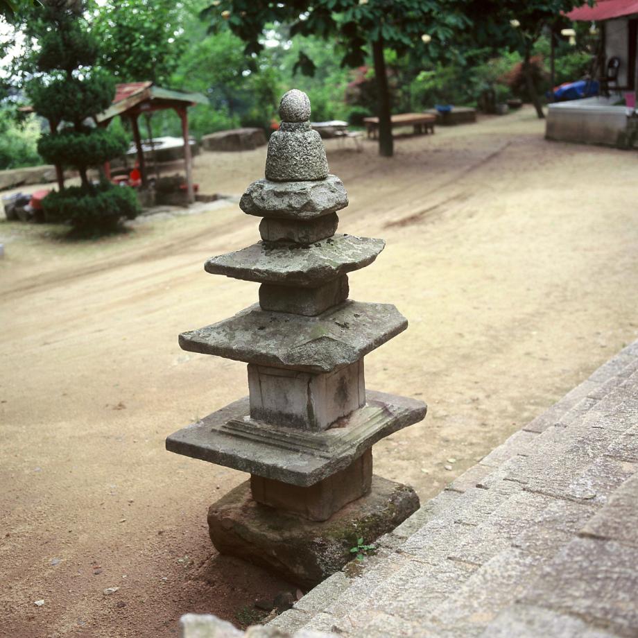 청주 백족사 삼층석탑이미지