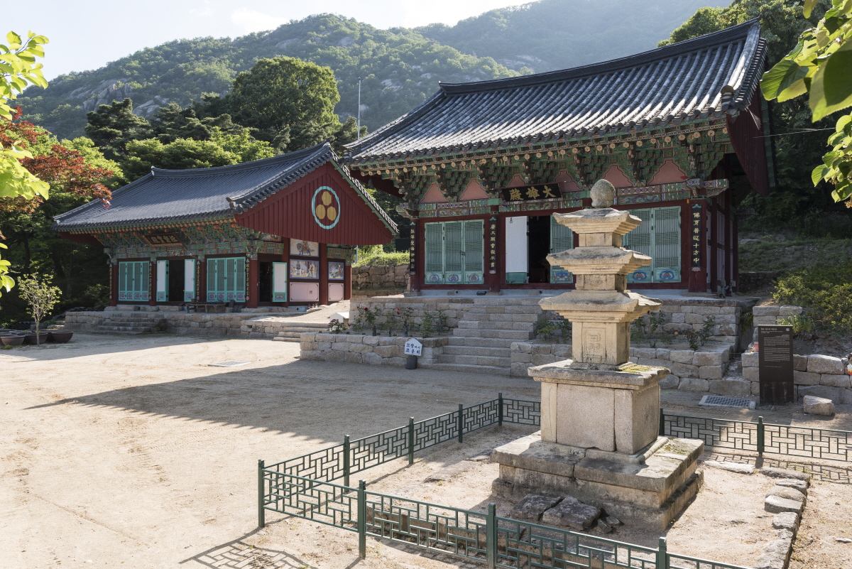 현재 영국사 경내 전경1
