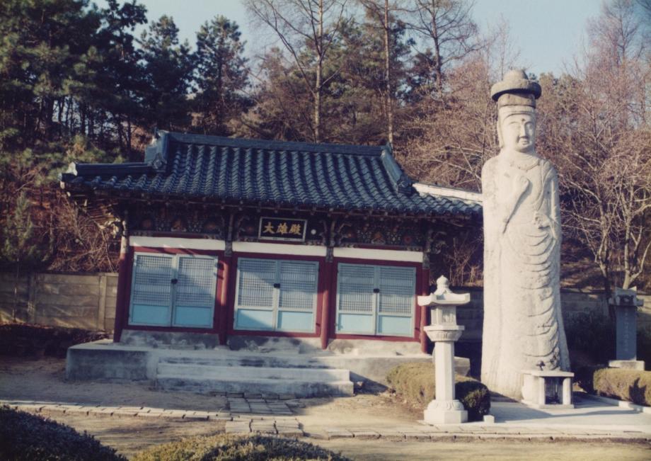 진천 용화사 석조여래입상이미지