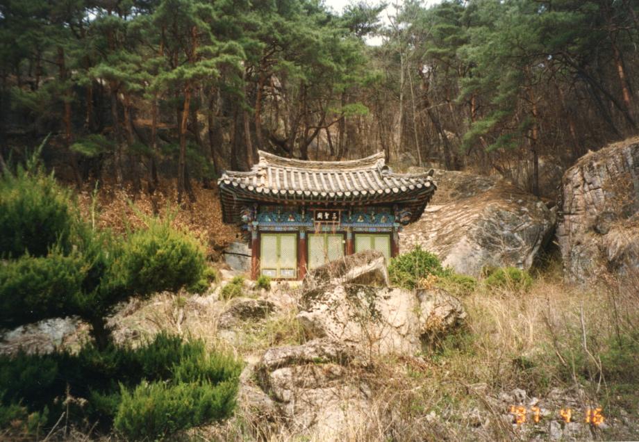 괴산 채운암 대웅전이미지