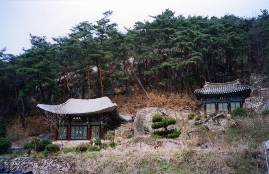 괴산 채운암 대웅전이미지