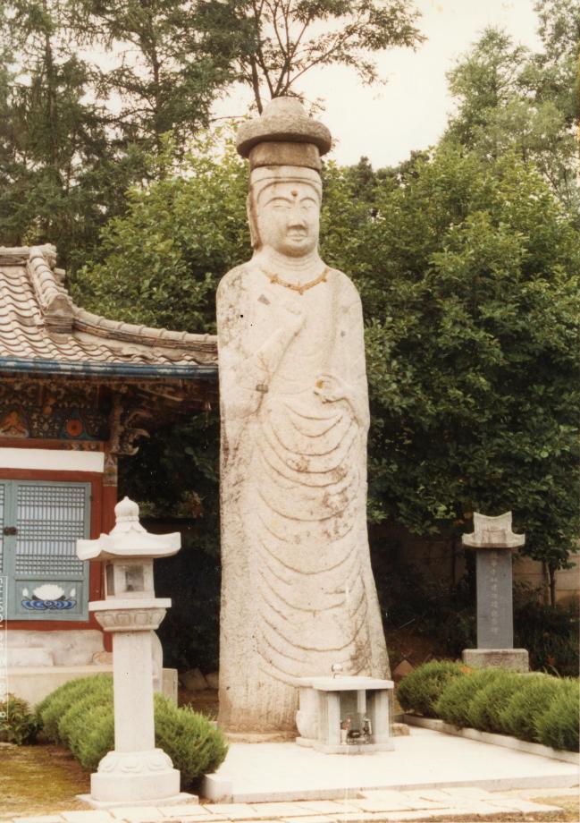 진천 용화사 석조여래입상이미지