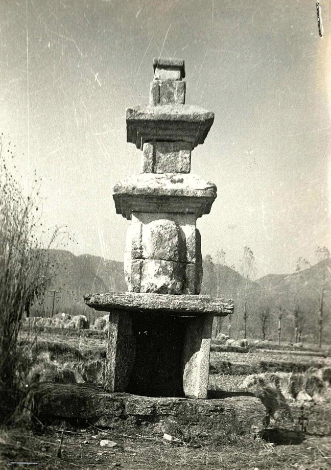 충주 원평리 삼층석탑이미지