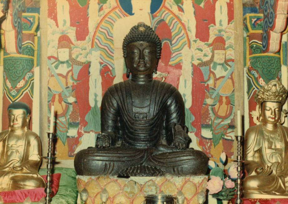충주 단호사 철조여래좌상이미지