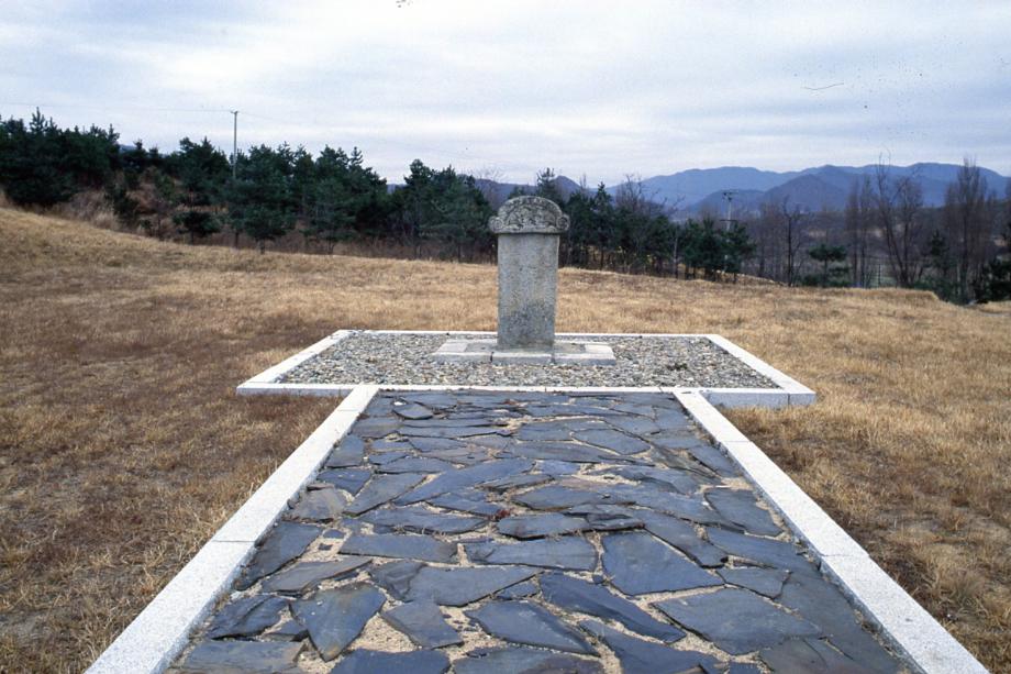 영동 추풍령 전적 및 장지현 순절비이미지