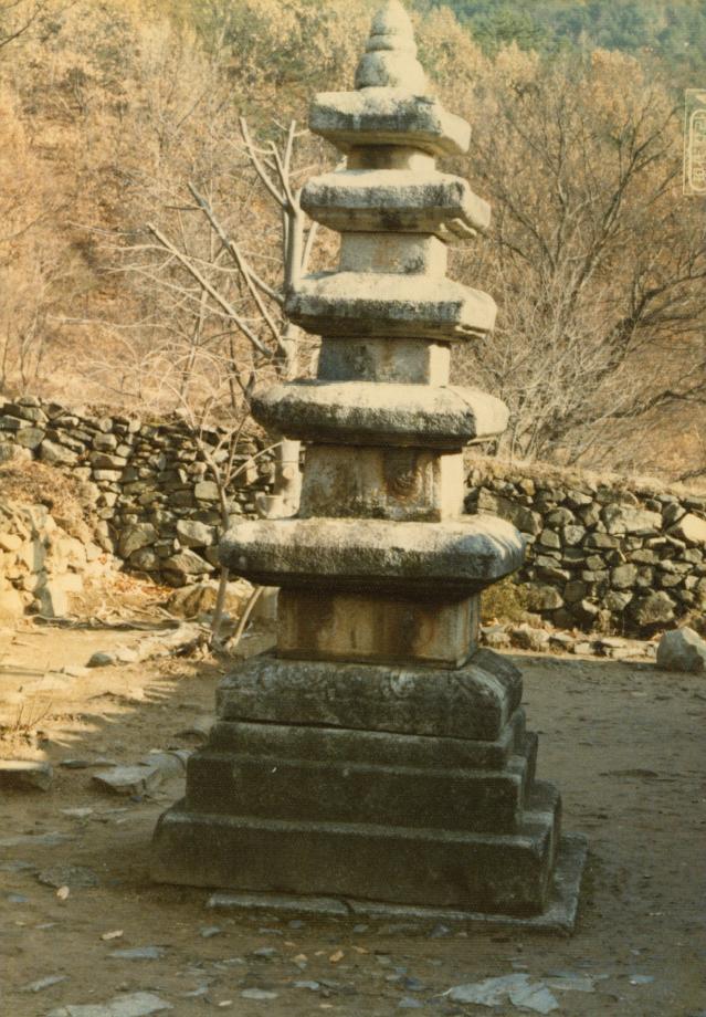 청주 보살사 오층석탑이미지