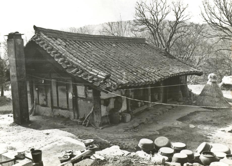 청주 안심사 대웅전이미지