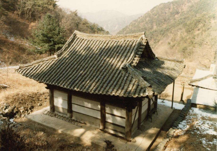 청주 월리사 대웅전이미지