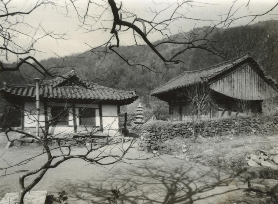 청주 보살사 오층석탑이미지