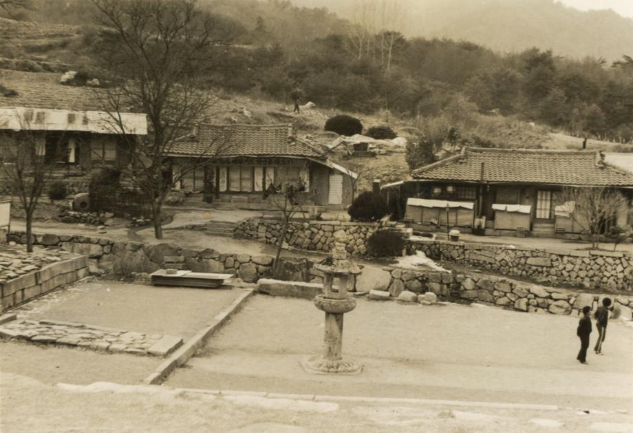 충주 미륵대원지 석등이미지