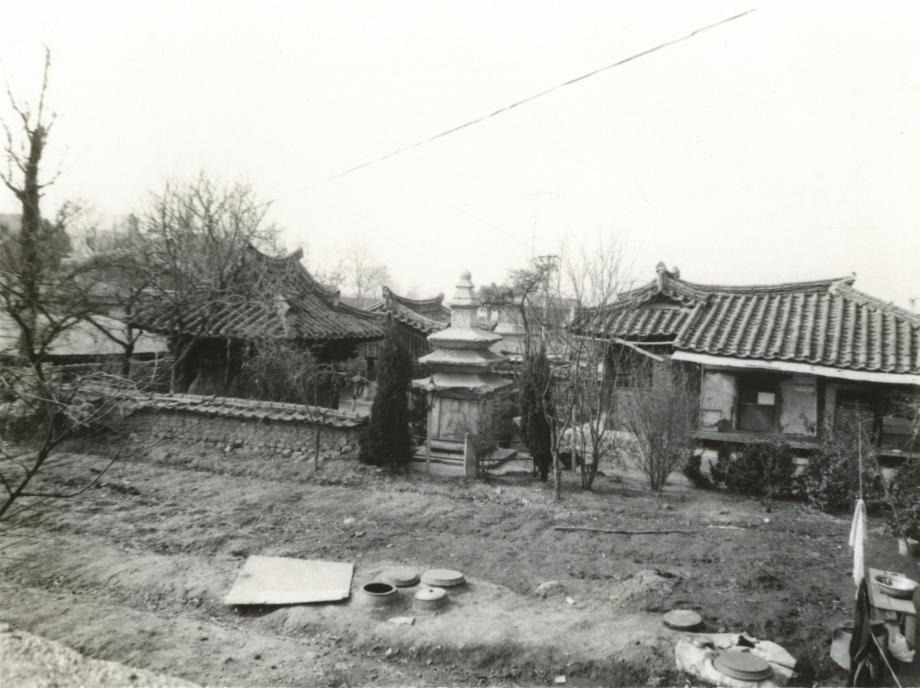 청주 탑동 오층석탑이미지