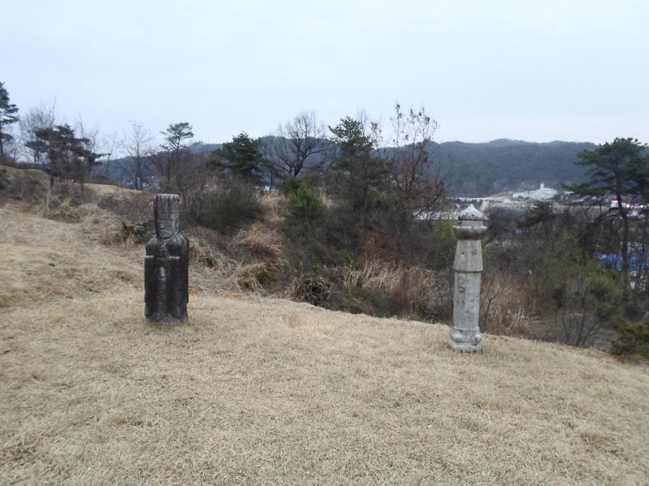 진천 강세황 묘소