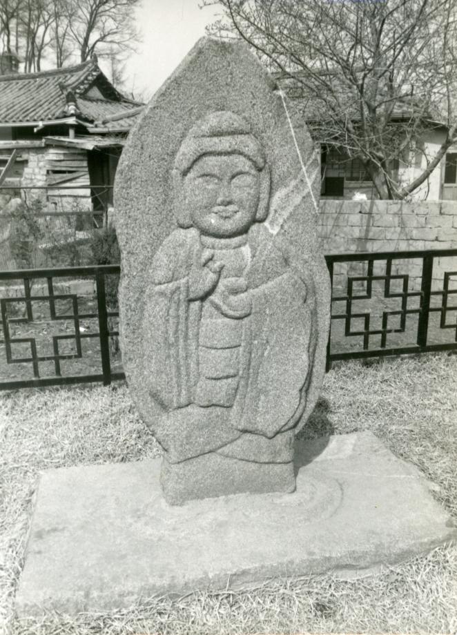 충주 창동리 석조약사여래입상이미지