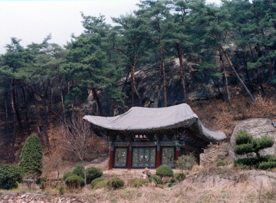 괴산 채운암 대웅전이미지