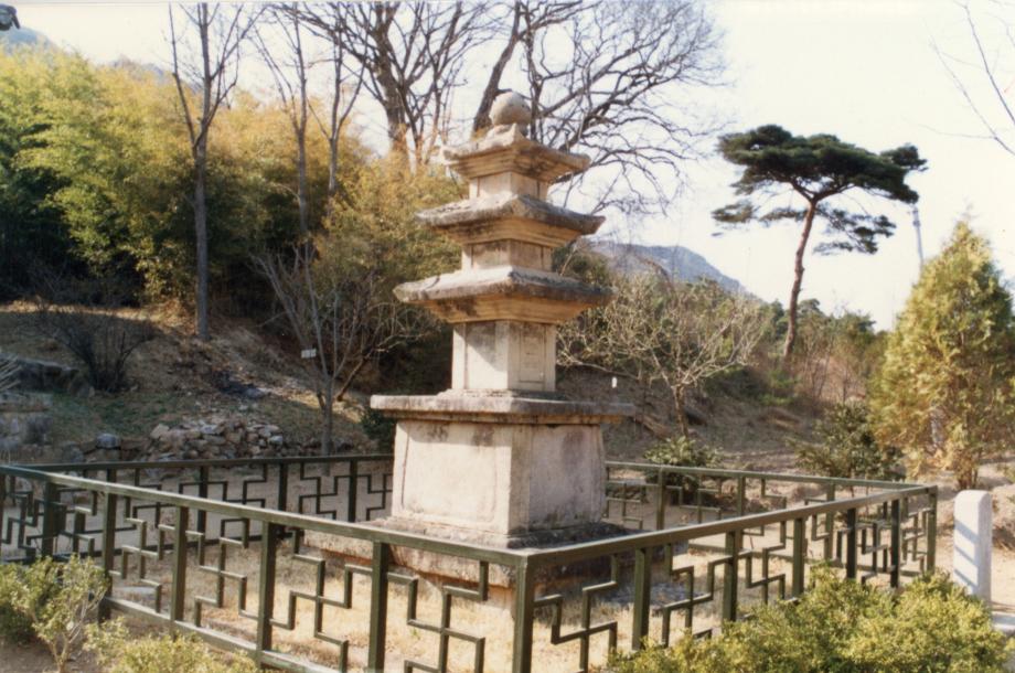 영동 영국사 삼층석탑이미지
