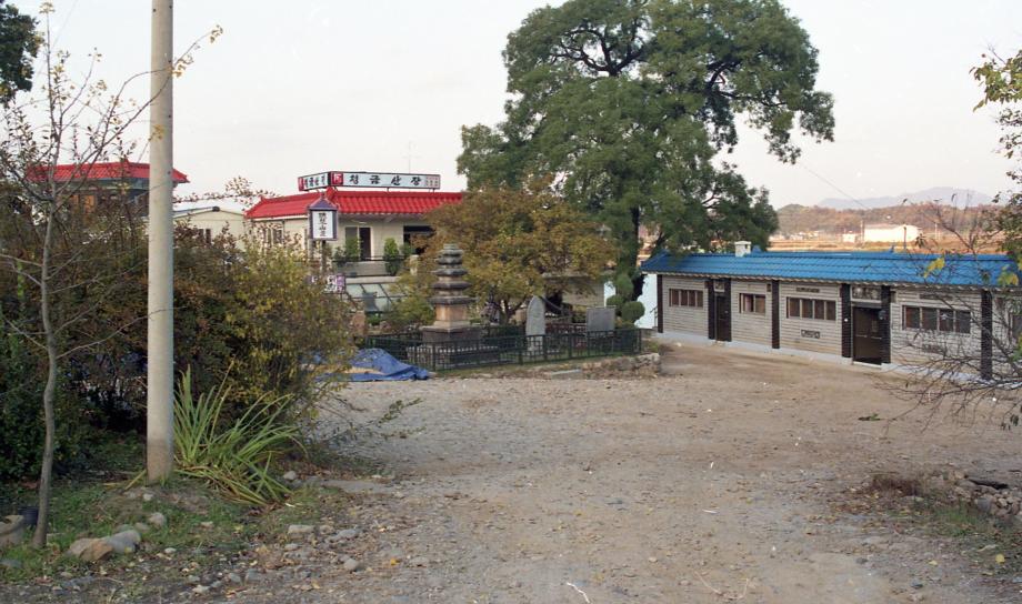 충주 창동리 오층석탑이미지