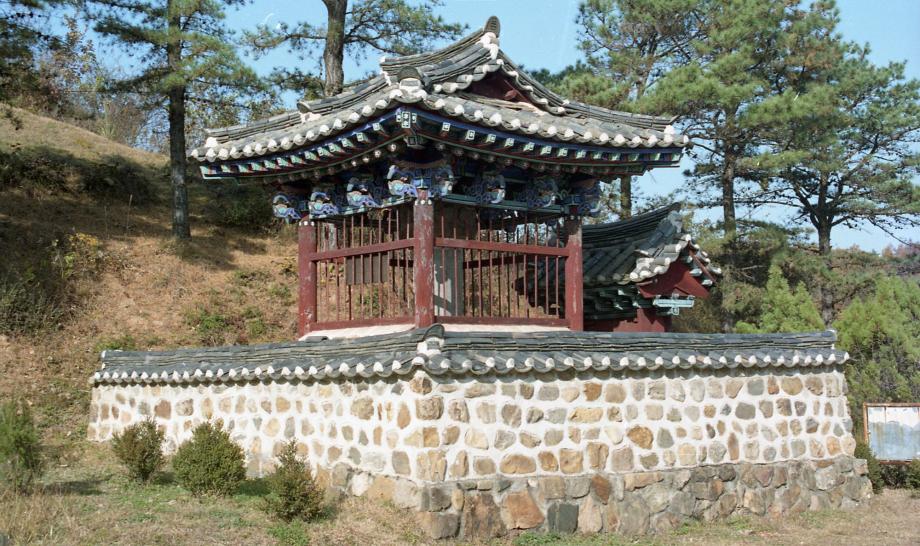 충주 이상급 신도비이미지