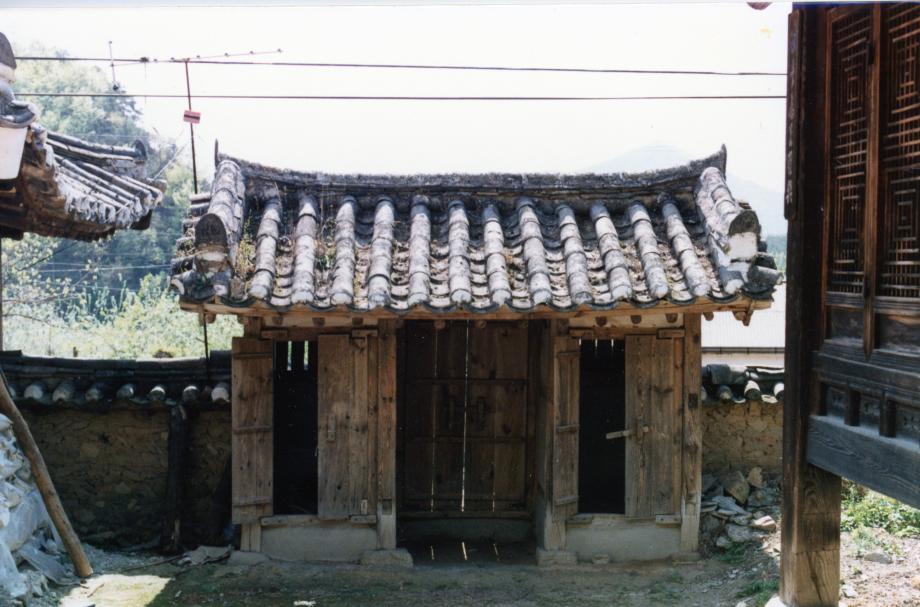 영동 묵정리 고가이미지