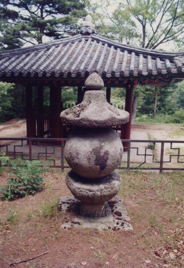 영동 영국사 구형승탑이미지