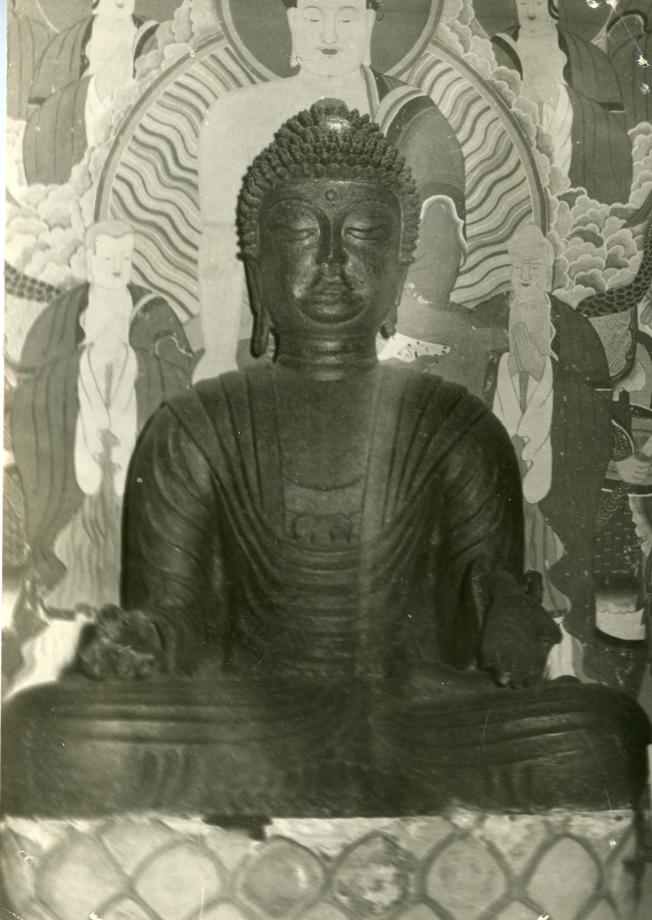 충주 단호사 철조여래좌상이미지