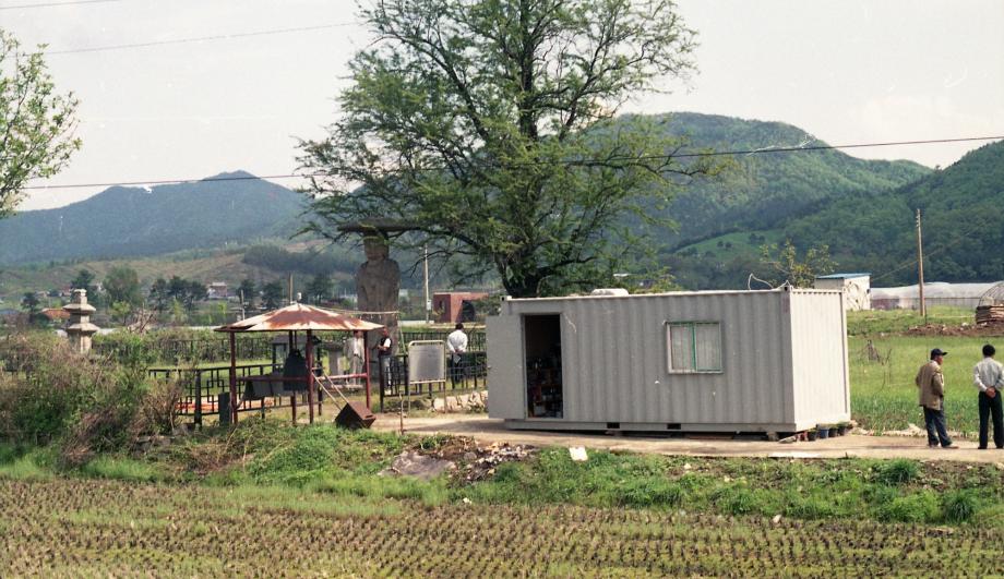 충주 원평리 석조여래입상이미지
