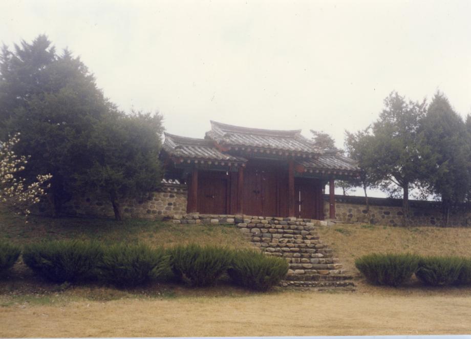 충주 이수일 묘소이미지