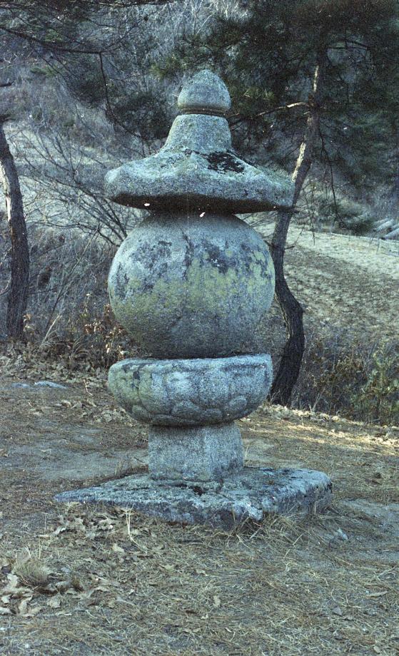 영동 영국사 구형승탑이미지