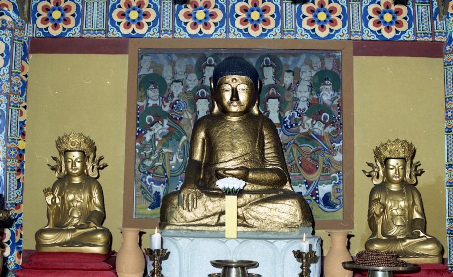 괴산 보안사 석조약사여래좌상이미지