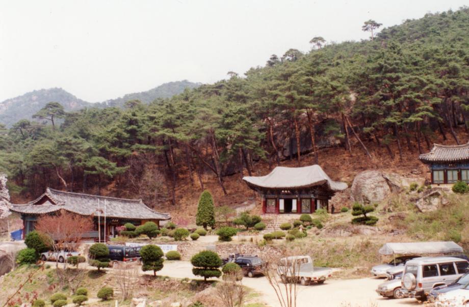 괴산 채운암 대웅전이미지