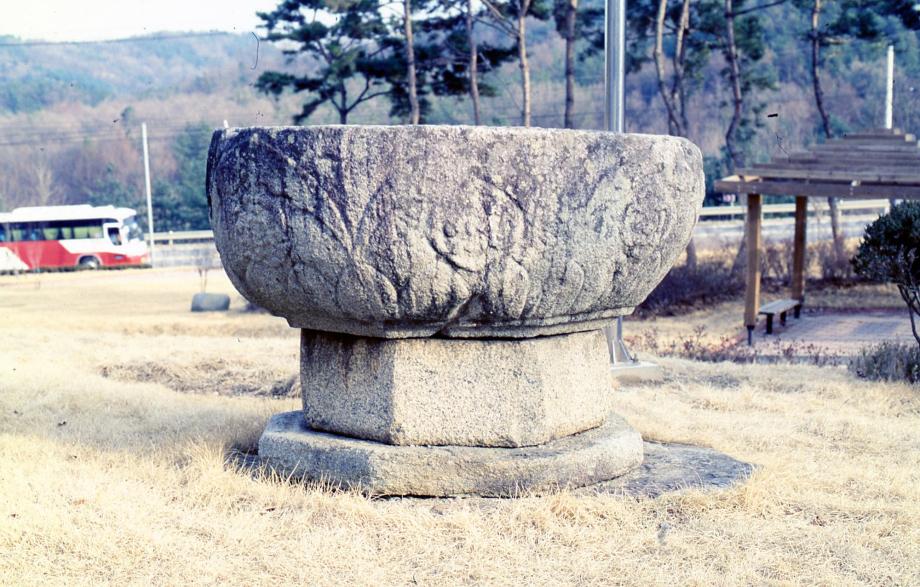 진천 교성리 연화대좌이미지
