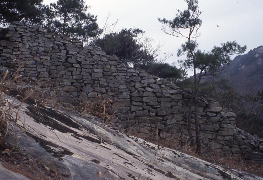 괴산 미륵산성이미지