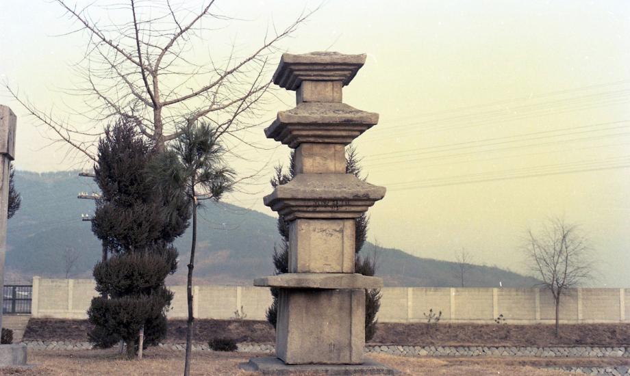 음성 읍내리 삼층석탑이미지