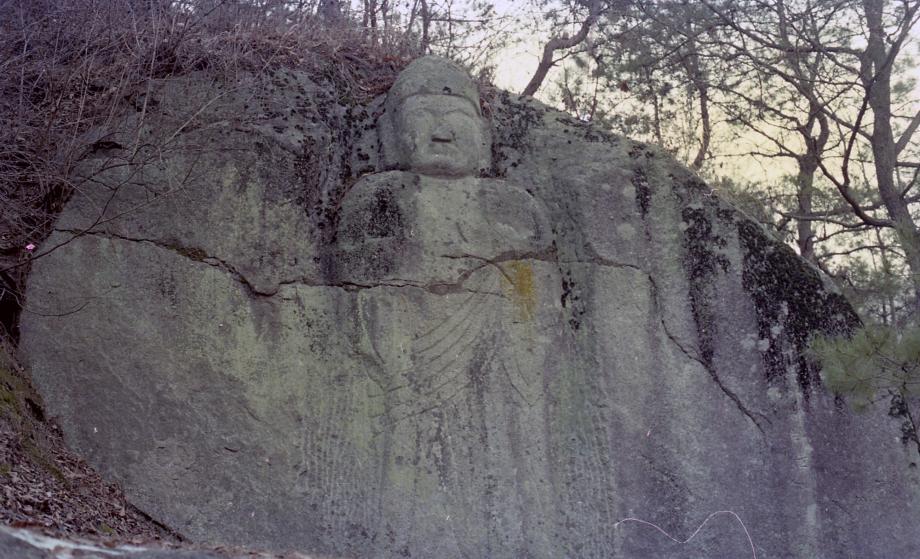 음성 미타사 마애여래입상이미지