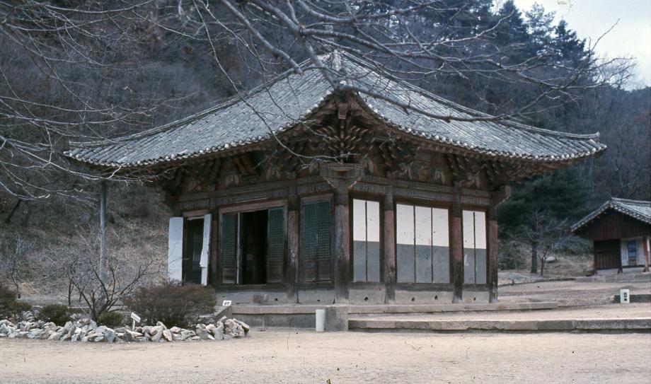 보은 법주사 원통보전이미지