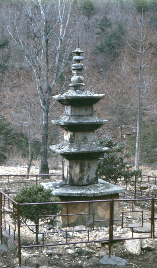 제천 신륵사 삼층석탑이미지