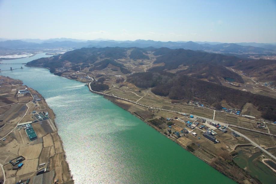 충주 탑평리 칠층석탑이미지