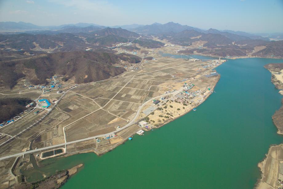 충주 탑평리 칠층석탑이미지