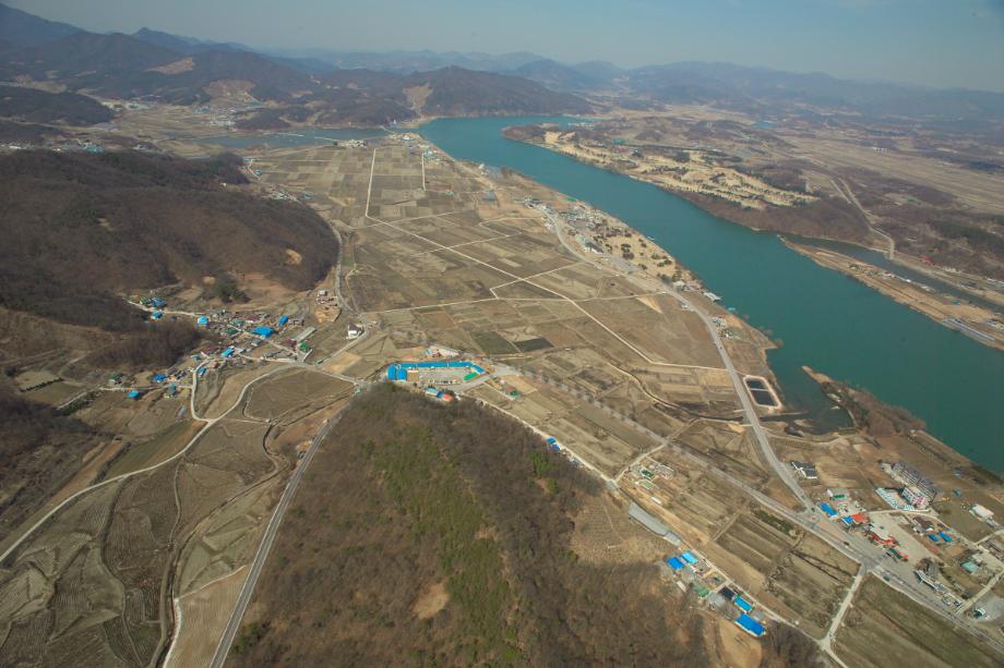 충주 탑평리 칠층석탑이미지