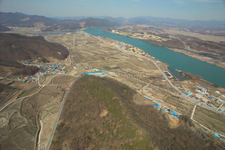 충주 탑평리 칠층석탑이미지