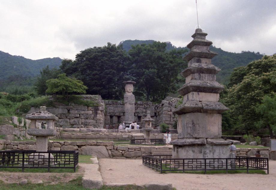 충주 미륵대원지이미지