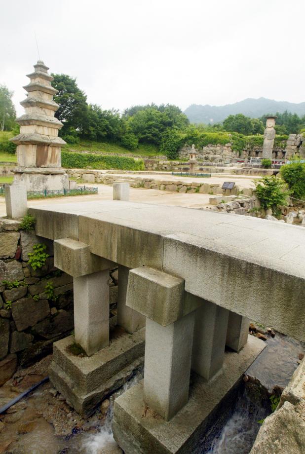 충주 미륵대원지이미지