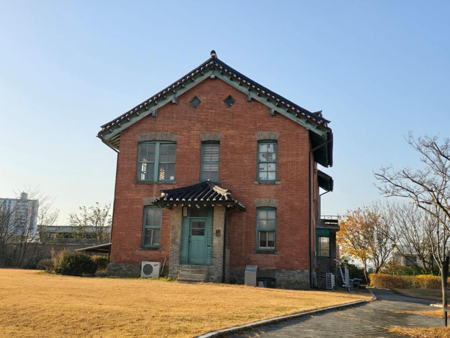 청주 탑동 양관이미지