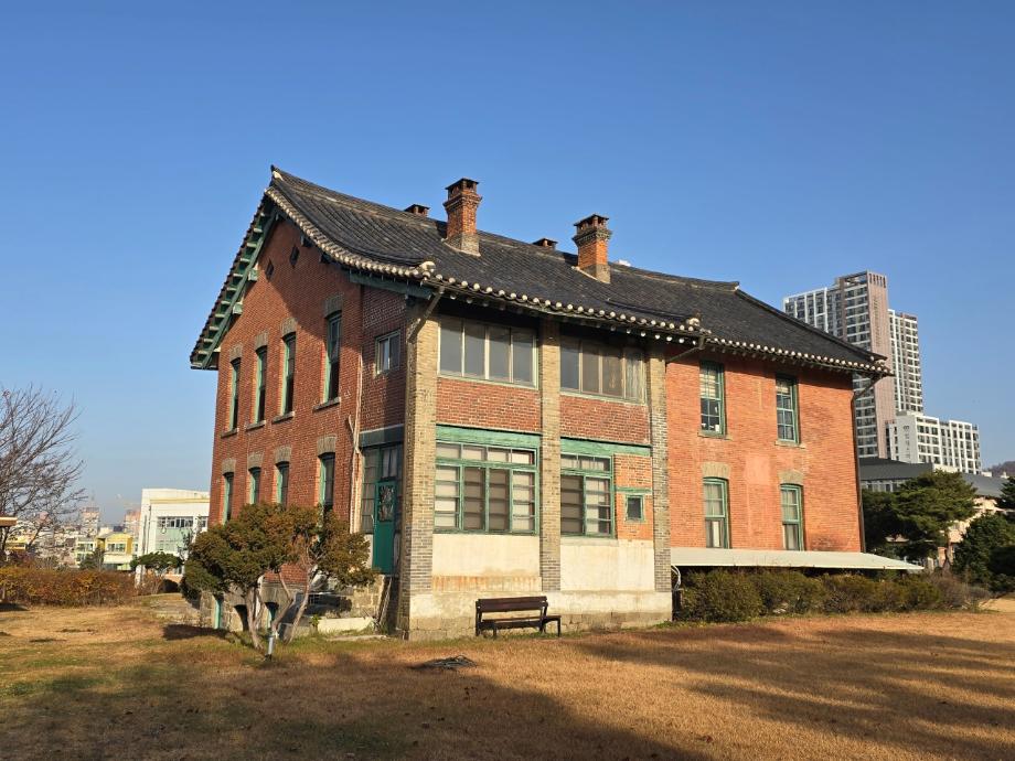 청주 탑동 양관이미지