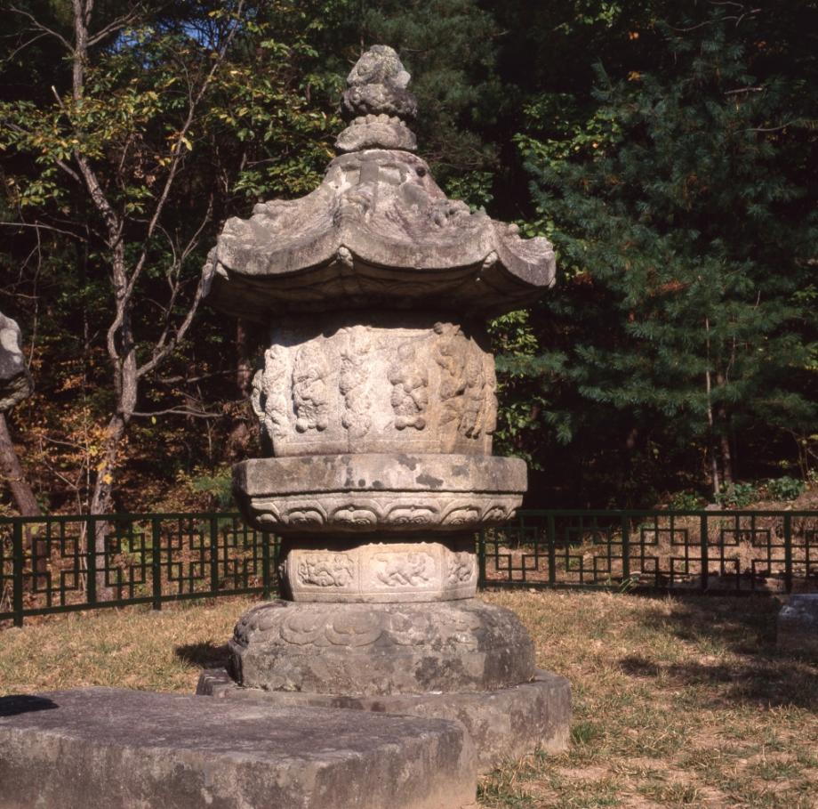 충주 청룡사지 보각국사탑이미지