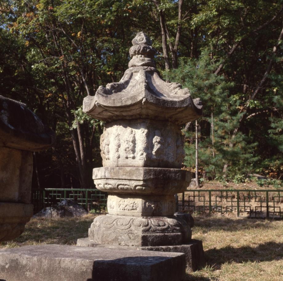 충주 청룡사지 보각국사탑이미지