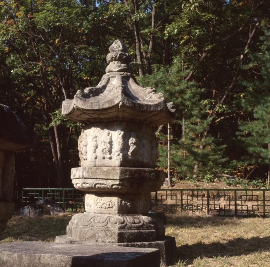 충주 청룡사지 보각국사탑이미지