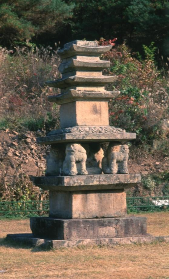 제천 사자빈신사지 사사자 구층석탑이미지