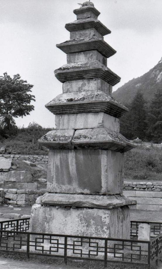 충주 미륵리 오층석탑이미지